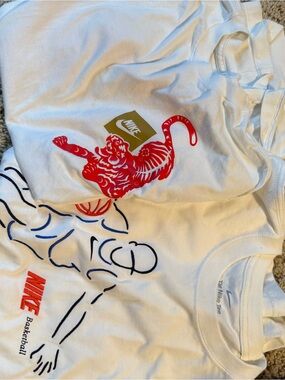 Nike White T-Shirts